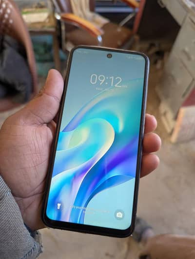 Tecno spark go1 4+4 128 GB