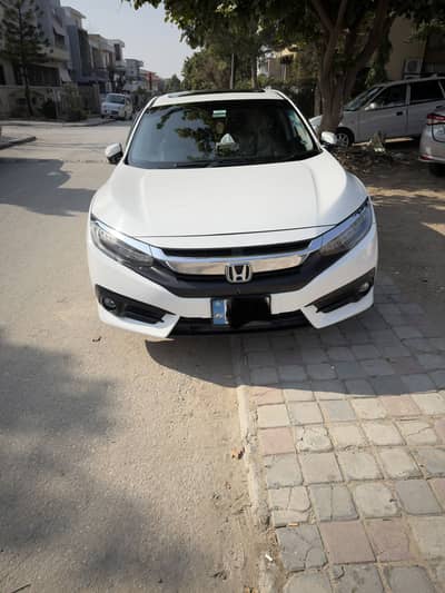 Honda civic X full option UG