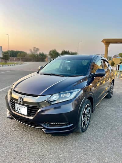 Honda Vezel Z pakge Hybrid 2016 model import registered 2019