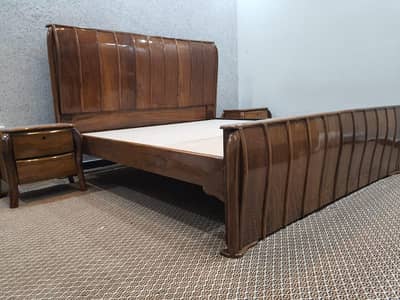 seesham pure wood bed set new Not used totally wooden ha