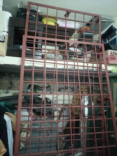 solid iron angle frame for mug ventilation