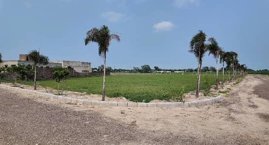 4 Kanal Residential Plot In Lahore Organic Farms Is Available 2/4/6 kanal Per kanal 75 Lac