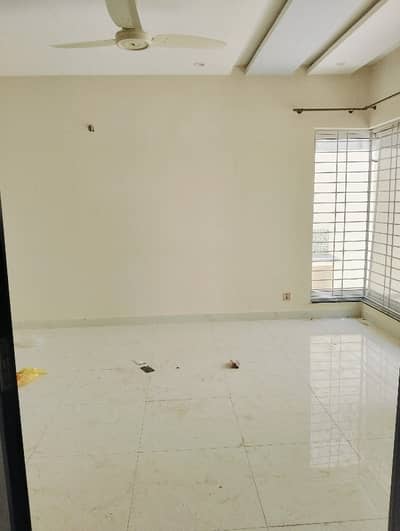 10 Marla House For Rent