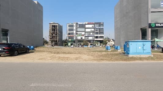 8 Marla Plot For Sale Main Boulevard