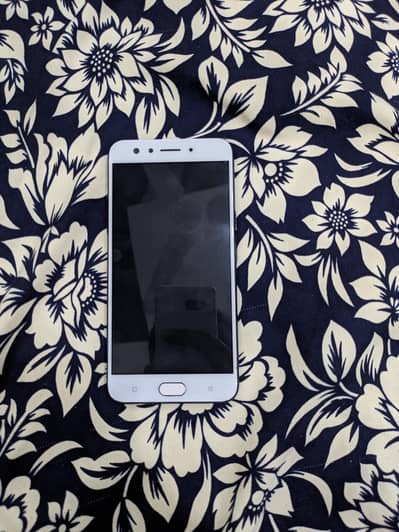 Oppo F3 | 4/64GB | Dual Sim | PTA Approved