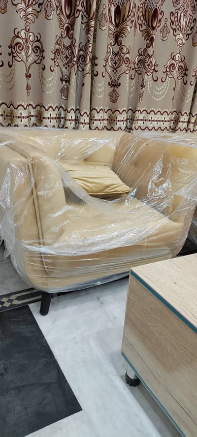 5 seater soffa new not used swat kpk sy bnwaya ha mny bhot mzbot ha