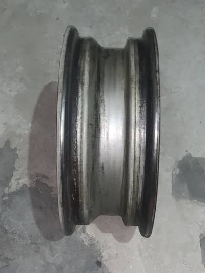 Suzuki cultus 13 inch genuine 4 steel rim