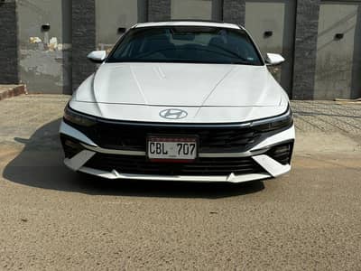 Hyundai Elantra hybrid 2025