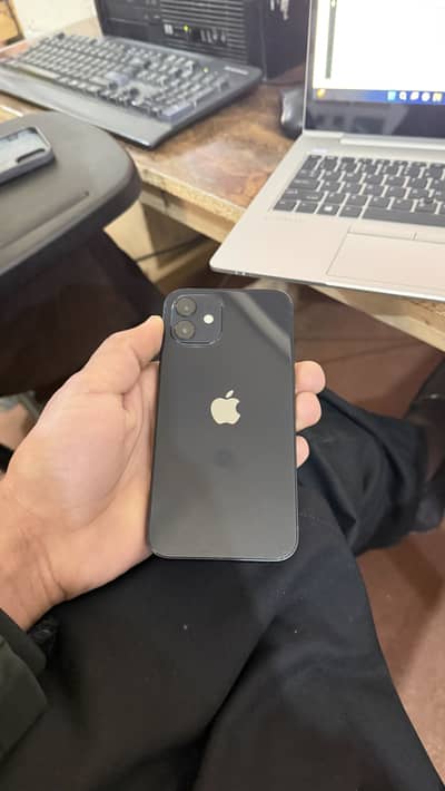 iPhone 12 Jv 10/10 condition