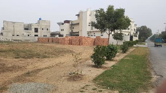 IEP Town 150feet Road Back