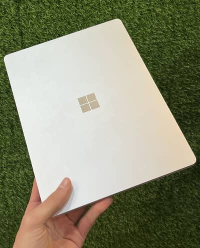 Surface Laptop Go