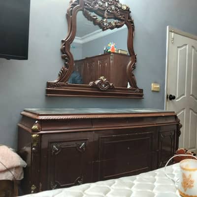 bedroom set