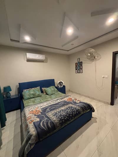 03333434117 whatsapp only Super Luxury appartment availabale for rent, short stay / per day/ weekly and monthly