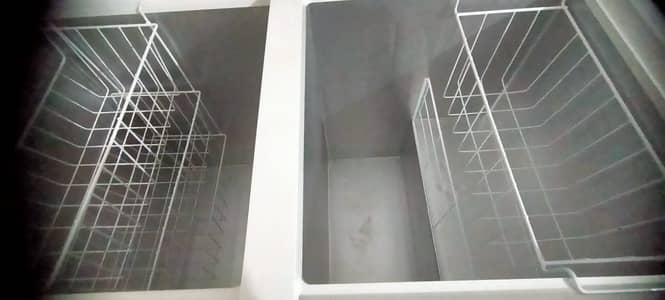 Haier Deepfrezer invertor- 2 door , new condition, 10/10