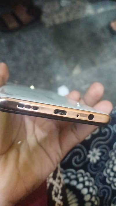 bhi mobile all ok box Sath ha 10 by 10 mobile ha