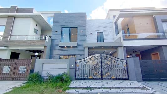 7 Marla Brand New House for Sale