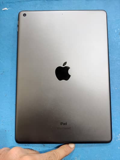 Ipad 9th Generation 64GB power button not working (Price Final)