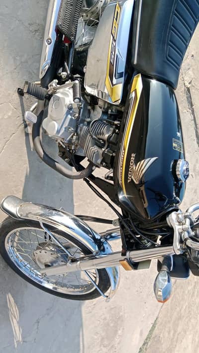 Honda CG 125 Silver addition