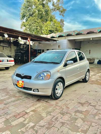 Toyota Vitz RS 1.3 2000 | Toyota Vitz 2000 Auto For Sale