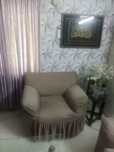 Sofia set 5 seater excellent condition