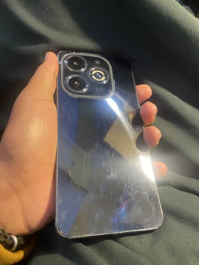 Infinix smart 8 plus 4/64