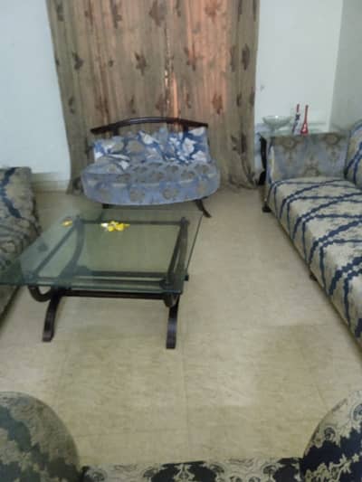 10 Marla House Ideally Situated In Allama Iqbal Town - Raza Block