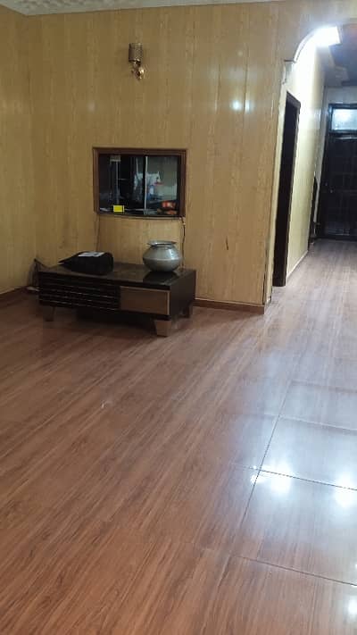 10 Marla House In Allama Iqbal Town - Mehran Block Is Available For rent