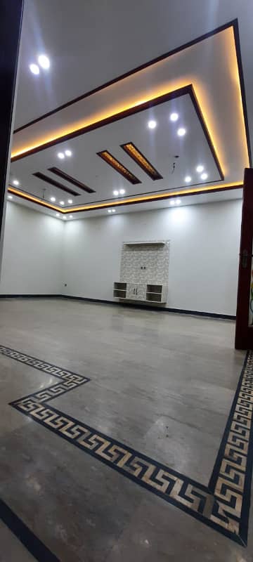 10 Marla hall available for rent