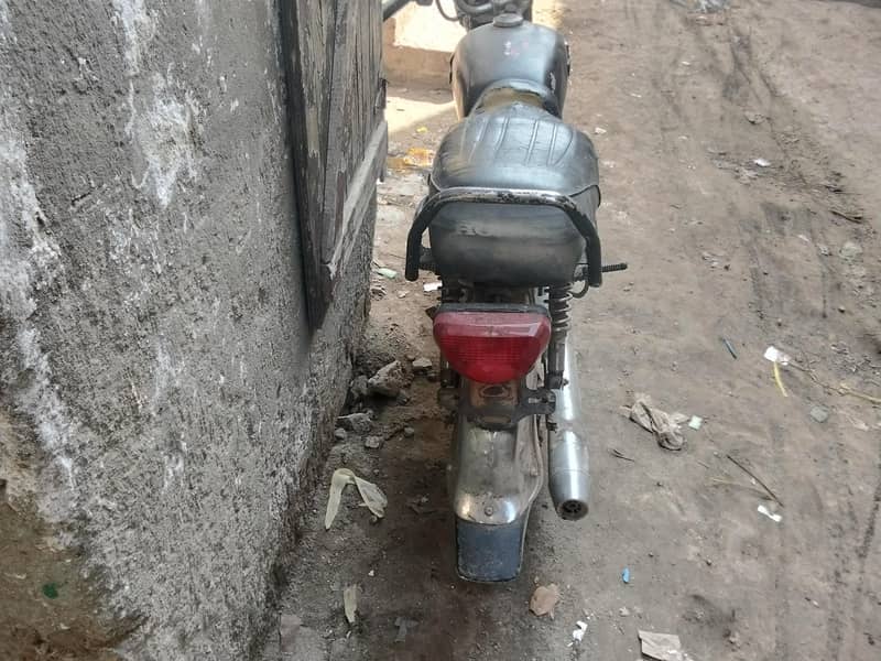 چائنا موٹرسائیکل 1