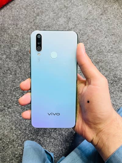 vivo y17