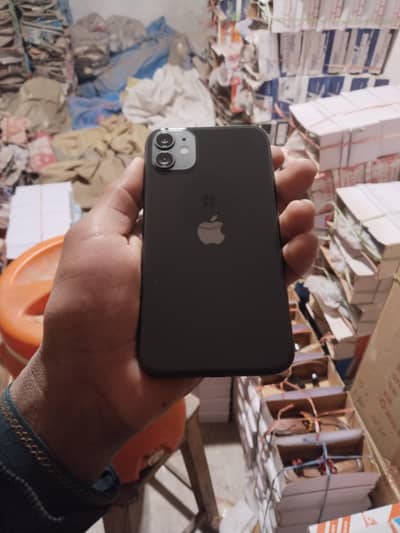 iphone 11 64gb jv non pta (03390073880) whtsp