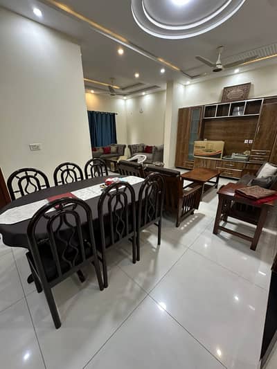 6 MARLA FIRST FLOOR AVAILABLE FIOR RENT WITH GAS