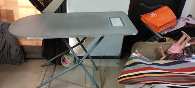 folding big size iron stand