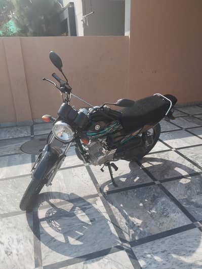 yamaha ybz dx. Very good condition. used for very short time