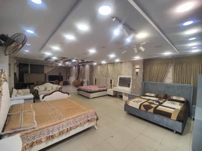 CORNER GROUND FLOOR SHOP BEST FOR DISPLAY BUSINESS, VERY HOT LOCATION