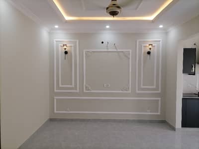 5 Marla House For Sale In The Perfect Location Of Green City