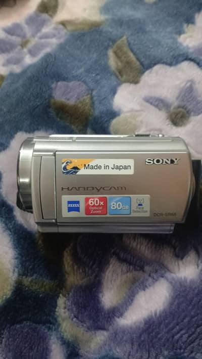 Sony DCR-SR68 camera for sale
