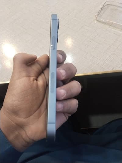 iphone 14 plus non pta new condition batreey health 82% 256 gb