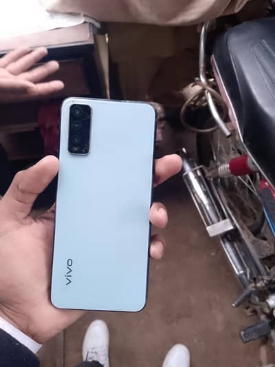 Vivo y20