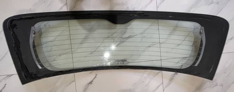 Suzuki Swift 2013 Rear Windscreen