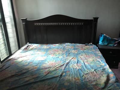 double bed with mattress urgent saleo r saide tables
