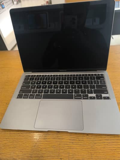 Macbook Air 2020 13i inches
