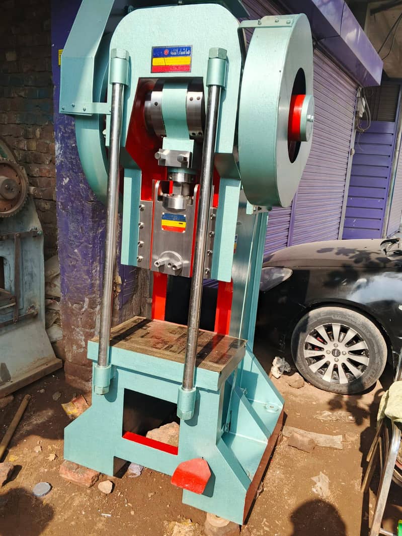 40 ٹن پریس م 2