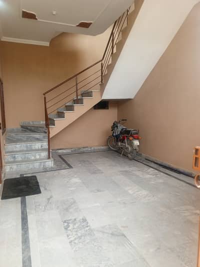 Sapret uper porsn available for rent in model town phs 1