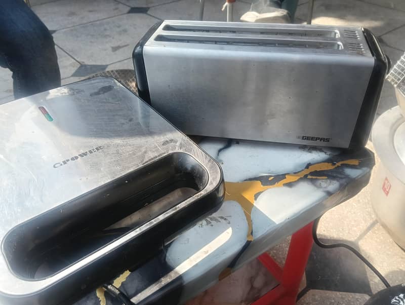 دو ماہ کینٹین چلی تھی 4