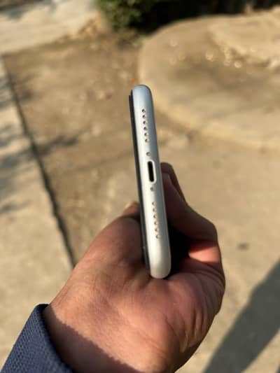 Apple iPhone XR 03105199837