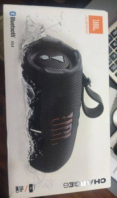 JBL CHARGE 6 - Portable Bluetooth Speaker Box Pack