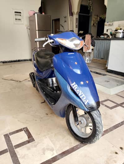 Honda dio 49cc scooter
