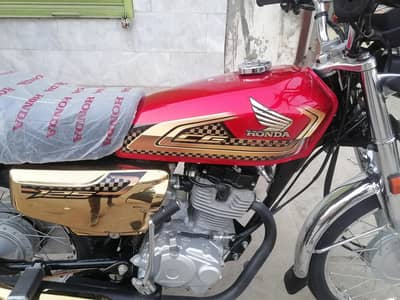 Honda 125 Special Gold edition 24/25