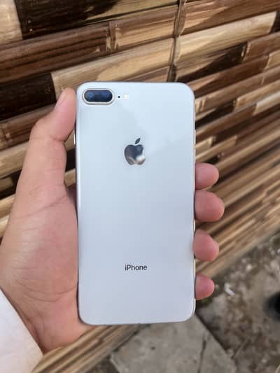 iPhone 8 plus factory unlock